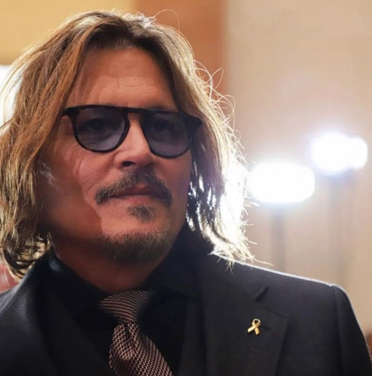 Johnny Depp contrata a una famosa abogada para ganar batalla judicial contra Amber Heard